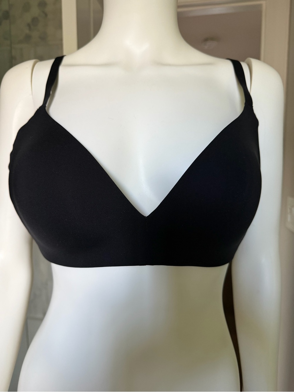 lululemon athletica Black Lightweight Wireless Bra